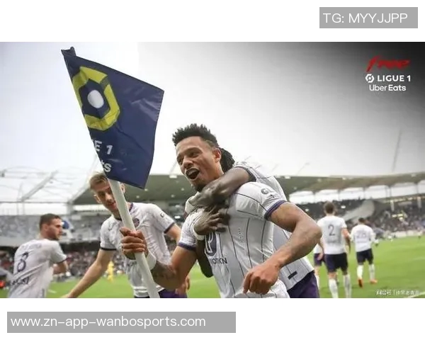 申花外援路易斯以自由身加盟巴甲米拉索尔创佳绩69场36球13助