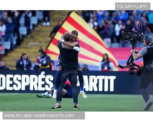 拉菲尼亚重返训练场亚马尔停赛费兰因伤缺席欧冠赛事 拉菲尼亚重返训练场亚马尔停赛费兰因伤缺席欧冠赛事