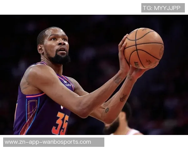 杜兰特称赞文班亚马第四节表现出色频繁冲击篮下制造对手犯规 杜兰特称赞文班亚马第四节表现出色频繁冲击篮下制造对手犯规